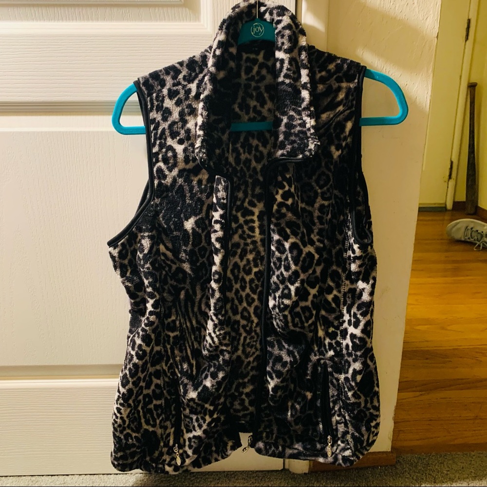 Leopard Print Vest Large - Picture 9 of 10